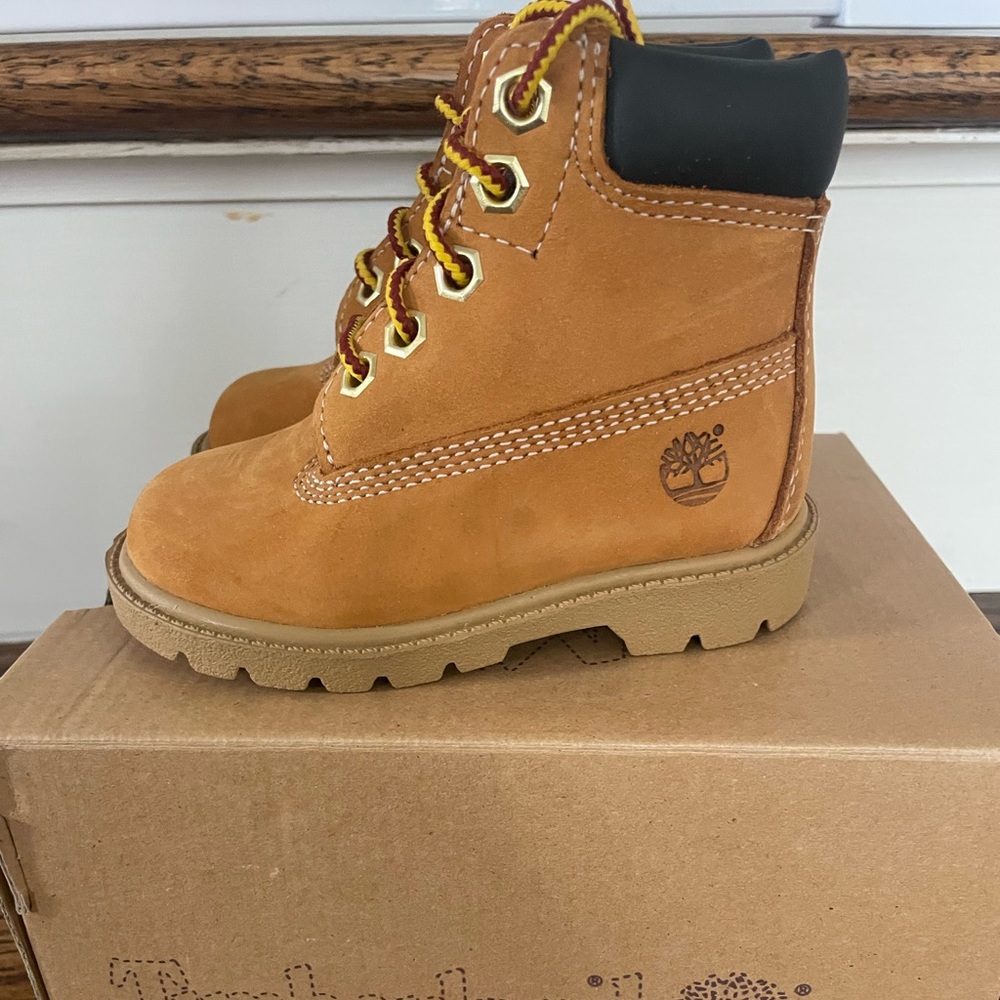 NWT Timberland toddler boots